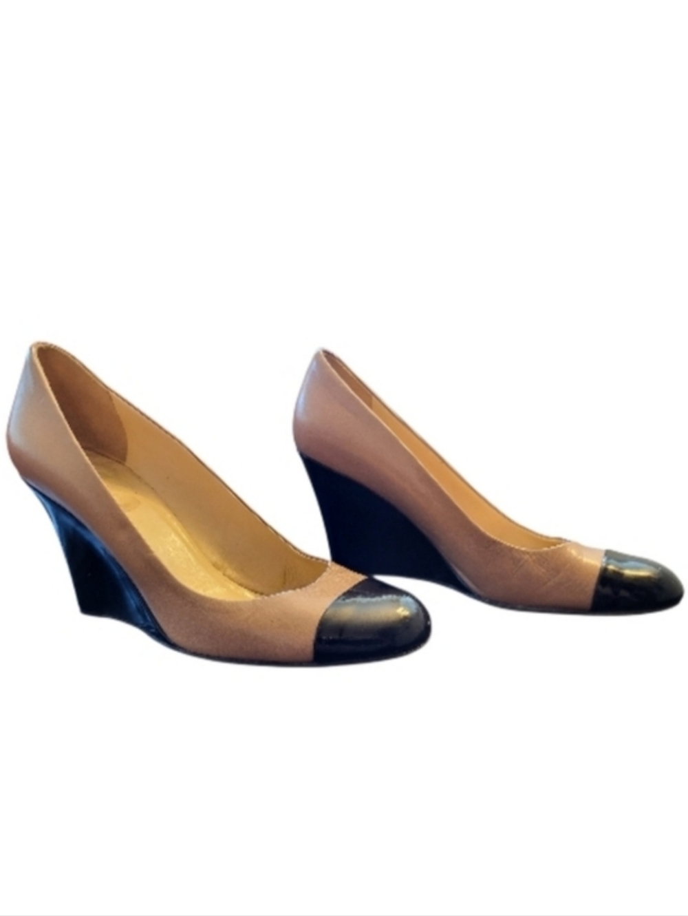 Kate Spade New York Kimmy Round Toe Wedge Pumps in Beige Leather w/ Black -Sz 7B